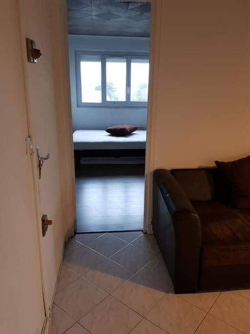 Apartment F2 35-44m2 9 Mins Voiture Chateau 4pers 1ch+sejour Le Chesnay (Yvelines)